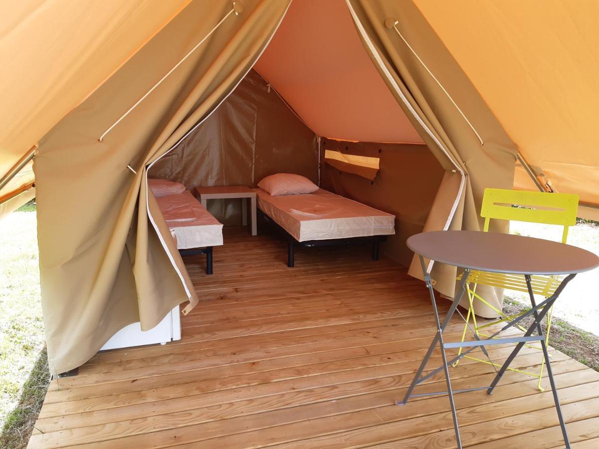 Camping De La Miniere Forges-les-Eaux Dış mekan fotoğraf