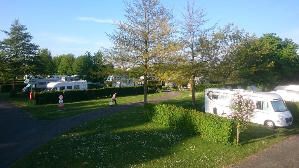 Camping De La Miniere Forges-les-Eaux Dış mekan fotoğraf