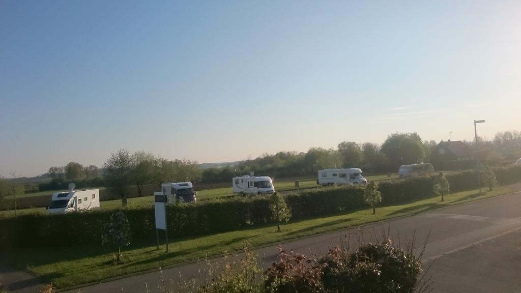 Camping De La Miniere Forges-les-Eaux Dış mekan fotoğraf